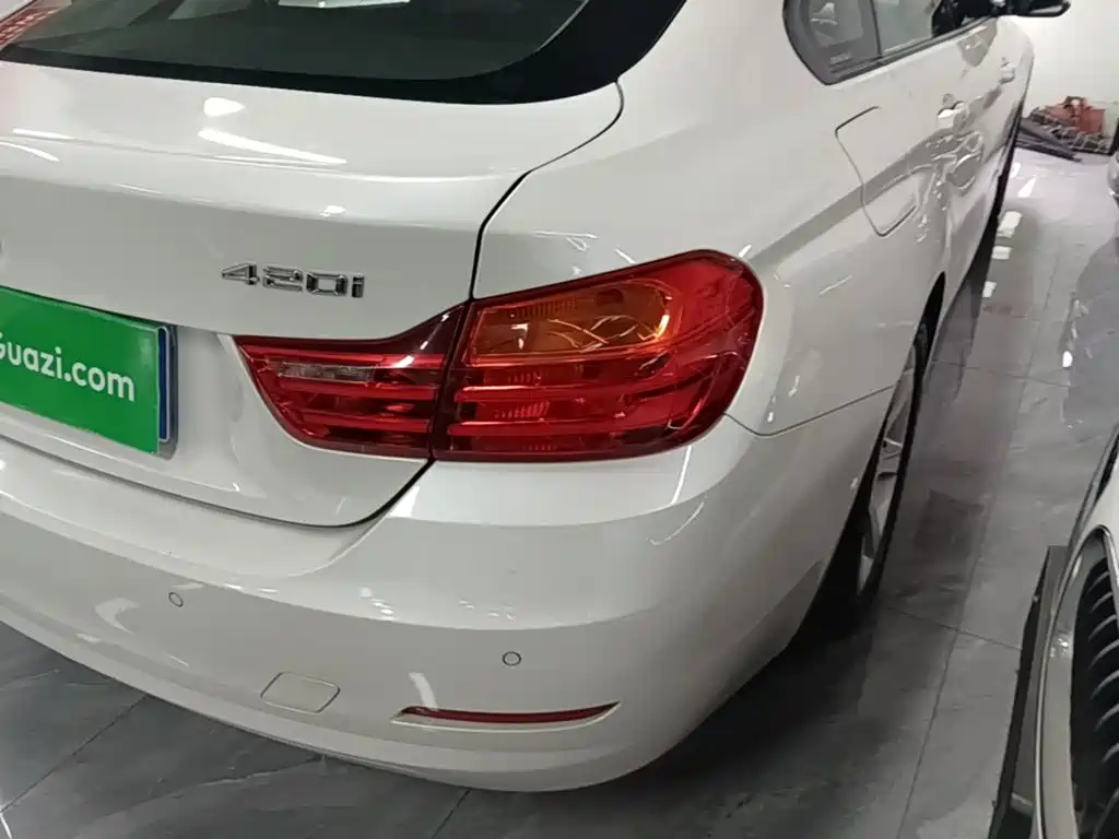 صورة 8 - BMW 4 Series