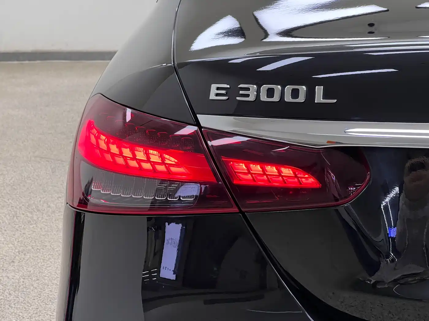Mercedes-Benz E-Class 2022 E 300 L Luxury фото 9