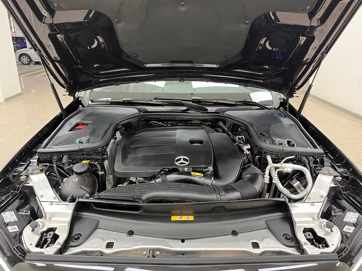Mercedes-Benz E-Class 2022 E 300 L Luxury фото 13