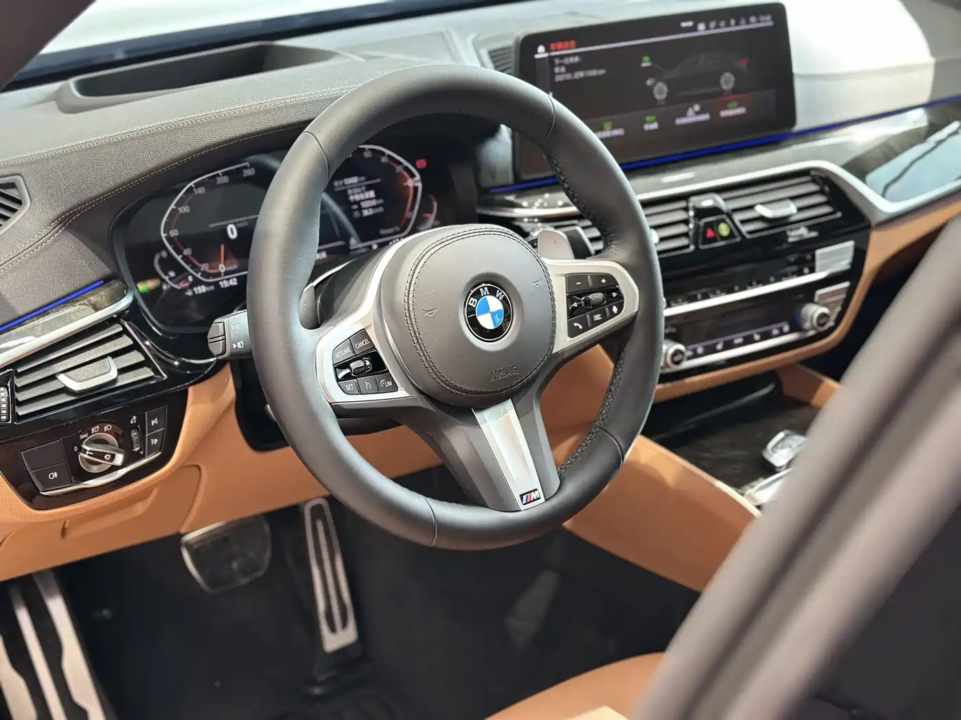 BMW 6 Series GT 2024 630i M Sport Ultimate Package фото 12