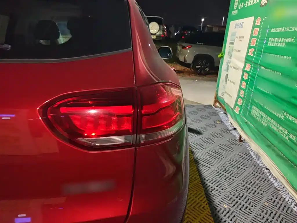 Haval H2s 2017 Red Label 1.5T DCT Elite фото 8
