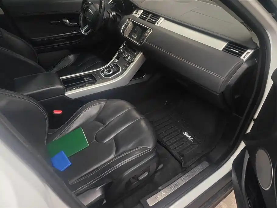 Land Rover Range Rover Evoque (Import) 2014 2.0T 5-door Brilliance Sport фото 8