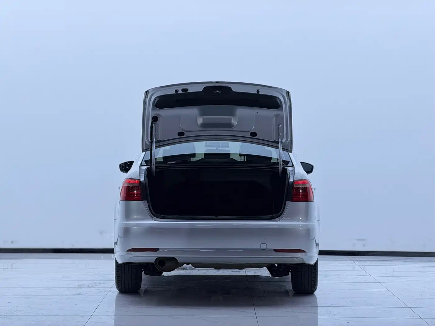 Volkswagen Lavida 2013 1.6L Automatic Trend Edition фото 19