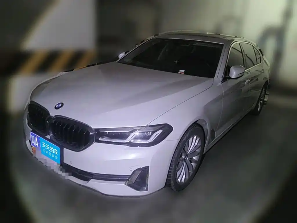 BMW BMW 5 Series 2022 Facelift 525Li Luxury Package