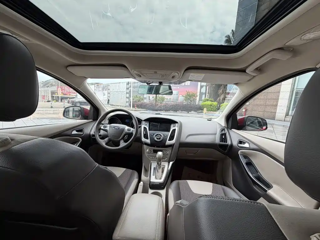 Ford Focus 2012 2012 Hatchback 1.6L Automatic Trend