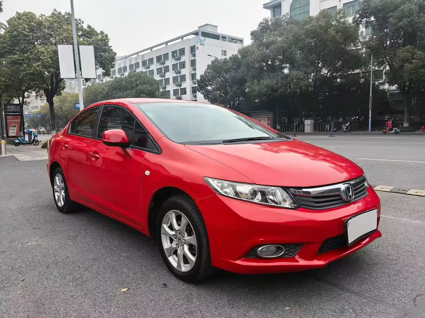 Фото 3 - Honda Civic