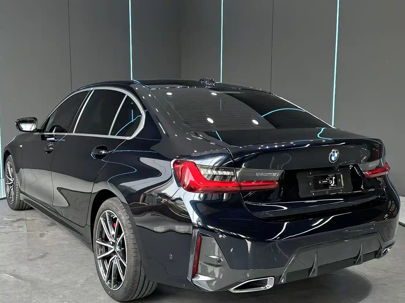BMW 3 Series 2024 325Li M Sport Package фото 8