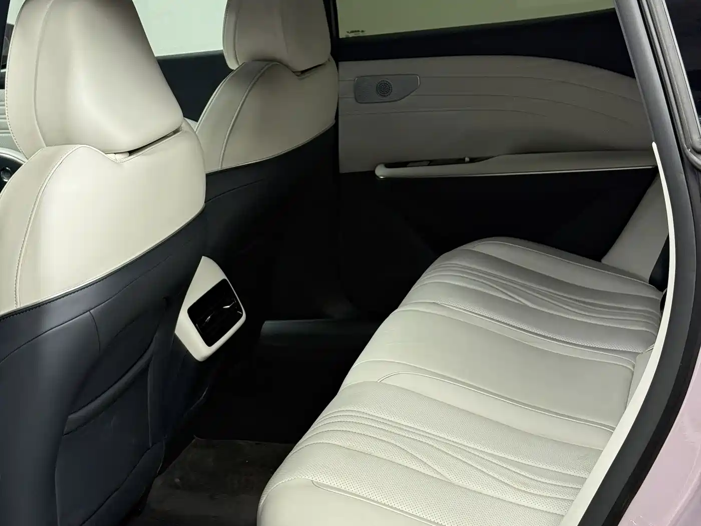 Geely Galaxy Galaxy E8 2024 2024 665km RWD Starship Voyager Edition