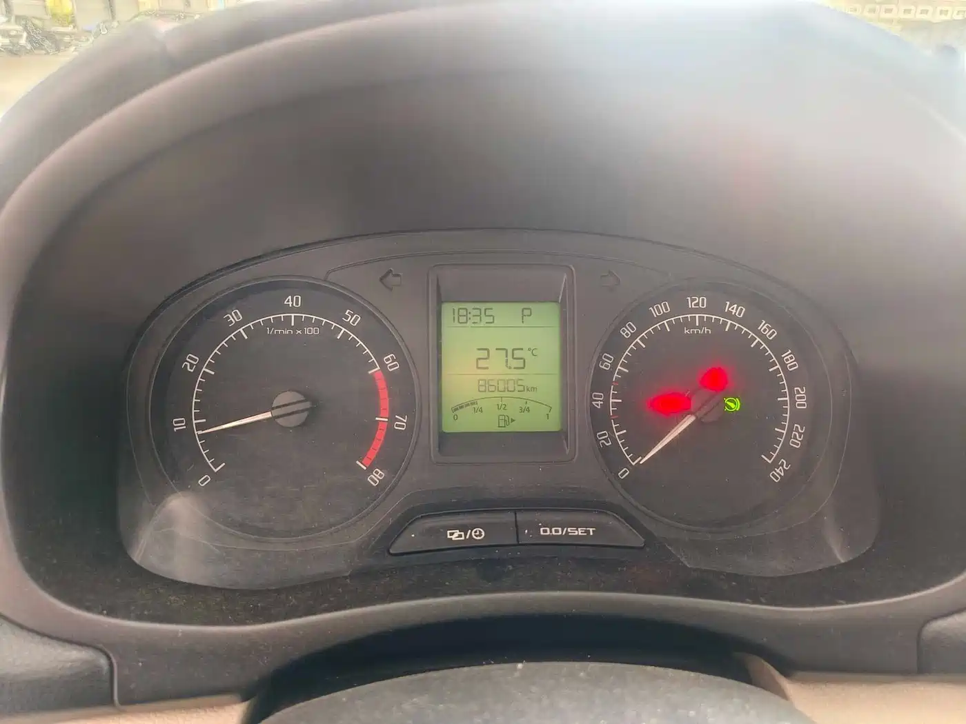 Škoda Fabia 2014 2014 1.4L Automatic Crystal Edition