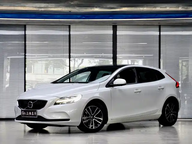 Volvo Volvo V40 2018 T3 Inscription Edition