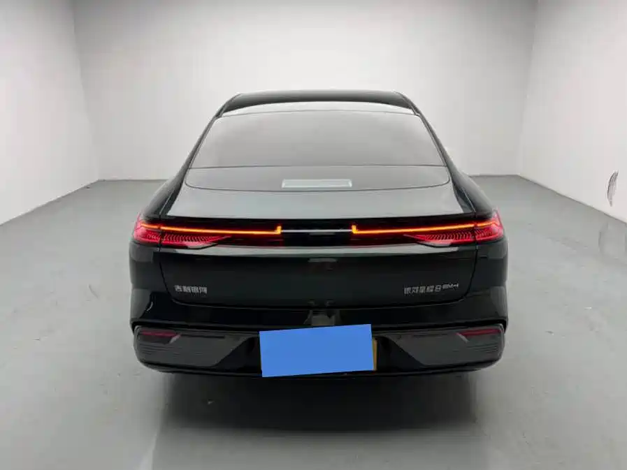 Geely Galaxy Galaxy Xingyao 8 2025 2025 Model 130km EM-i Flagship Edition