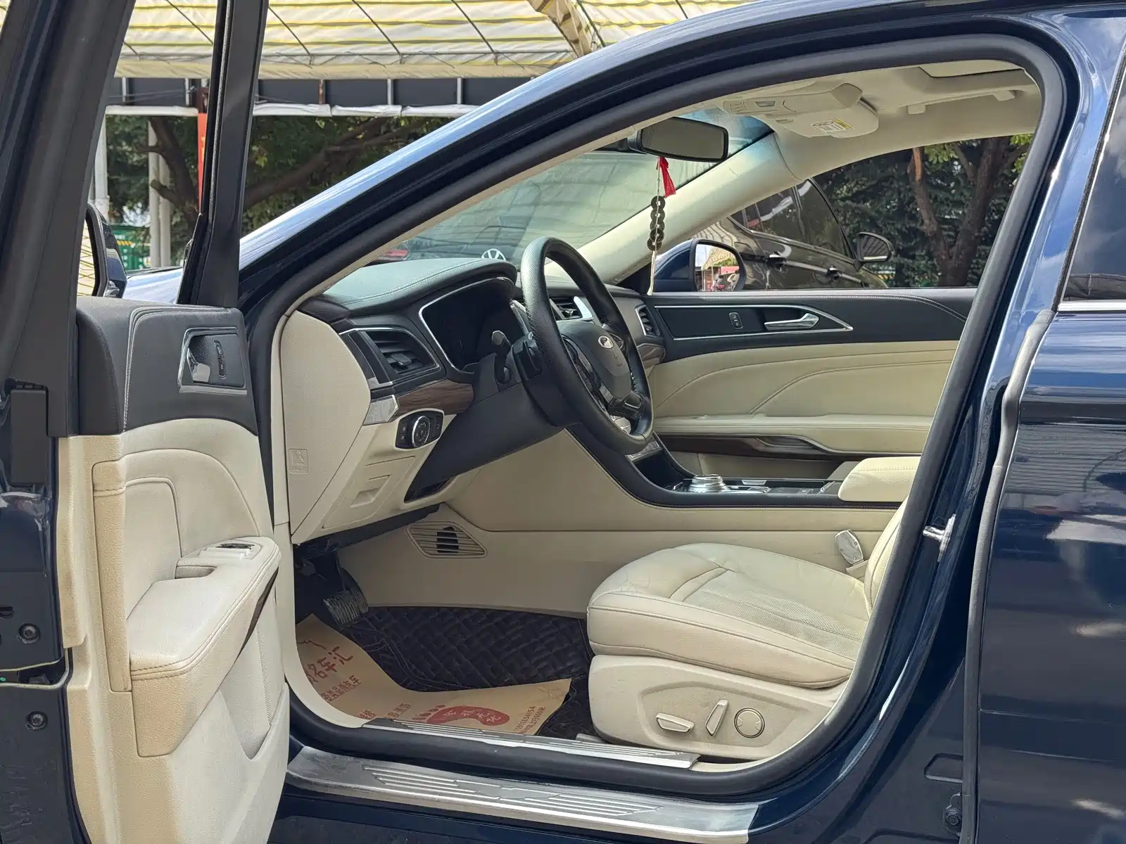 Фото 7 - Ford Taurus