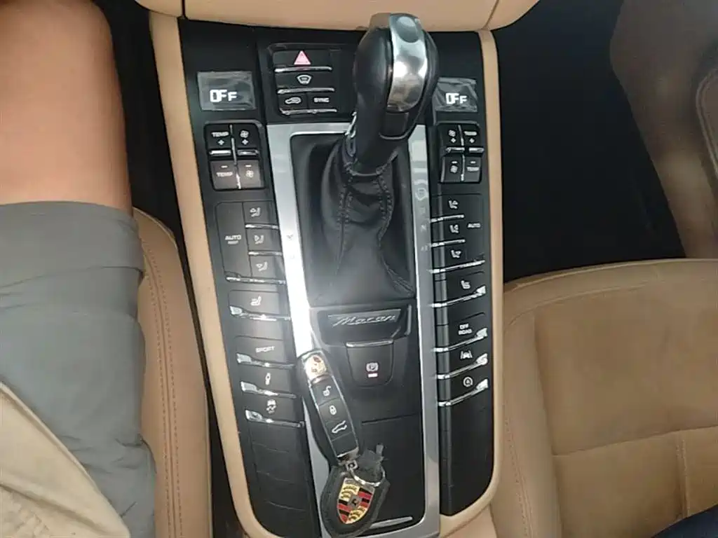 Porsche Macan 2017 Macan 2.0T фото 14