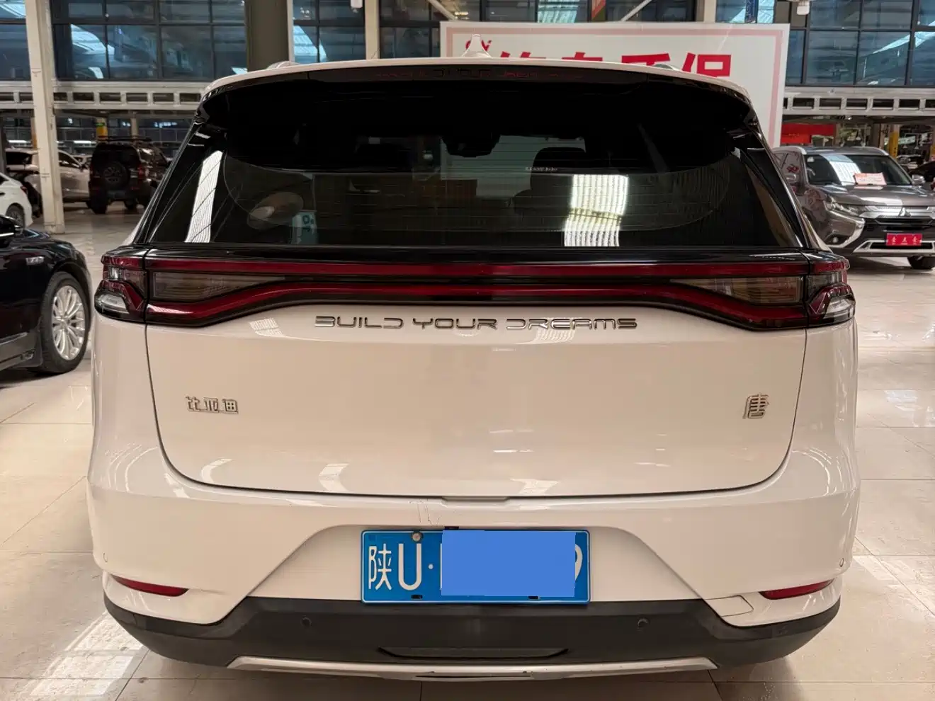 Фото 6 - BYD Tang