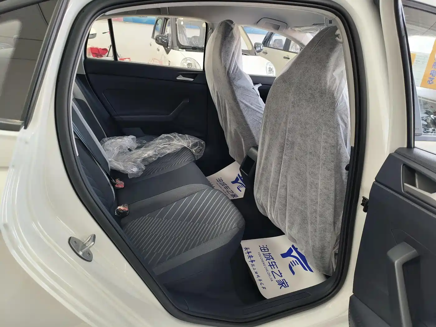 Volkswagen Lavida 2026 Model X-Ray 1.5L Premium Elegance Edition фото 13