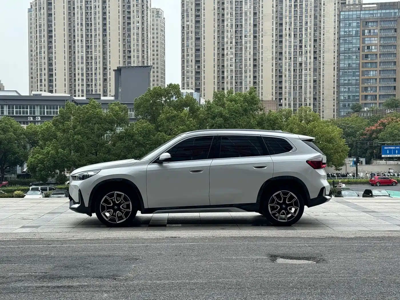 صورة 2 - BMW X1