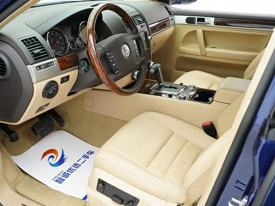 Volkswagen Touareg 2007 3.6L Luxury фото 6