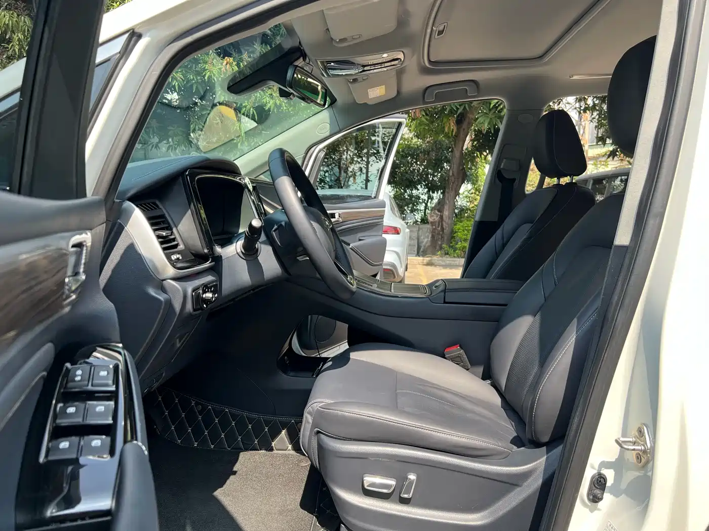 GAC Trumpchi Trumpchi M8 2021 Leading Show Series 390T Prestige Edition фото 4