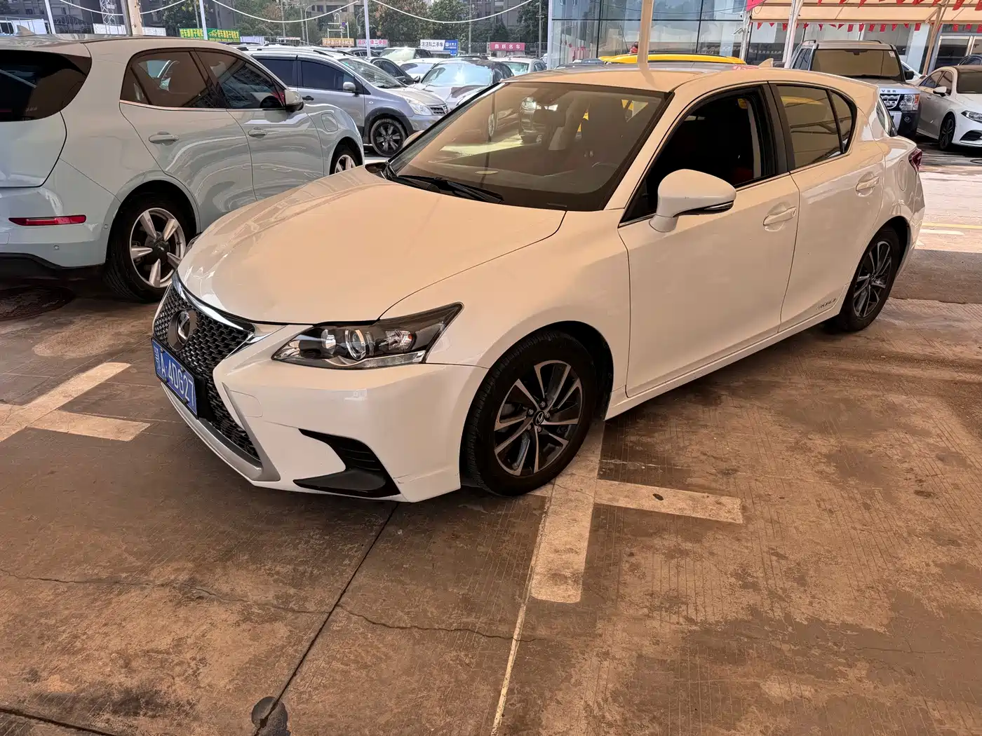Lexus CT 2018 2017 CT200h Elite Edition Monochrome China V