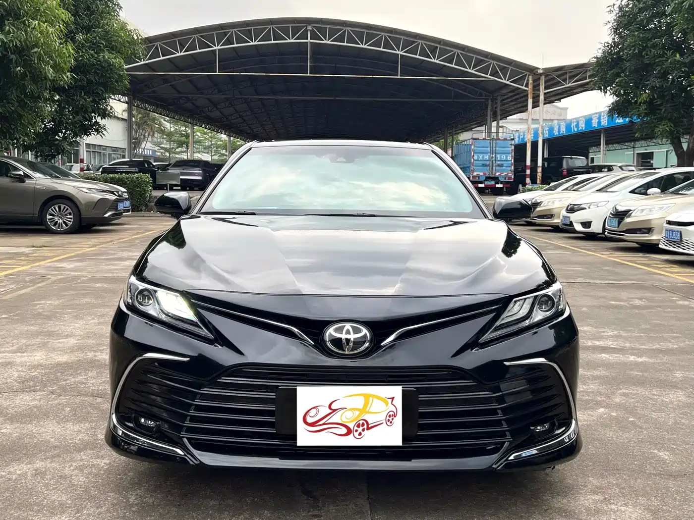Toyota Camry 2021 2.0G Luxury Edition фото 2
