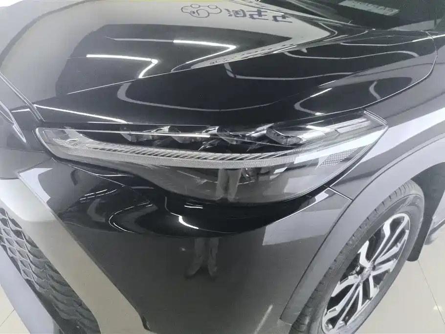 Toyota Frontlander 2022 2.0L CVT Luxury Edition фото 5
