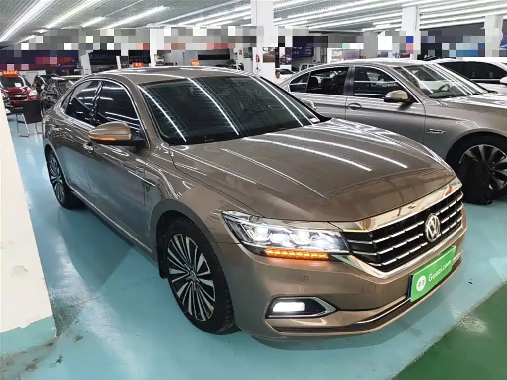 Volkswagen Passat 2019 Model 330TSI Luxury Edition China V фото 4