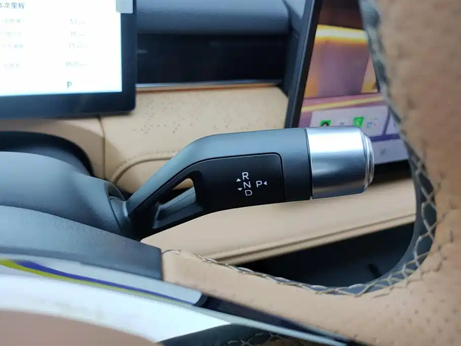 Geely Galaxy Galaxy Xingyao 8 2025 130km EM-P Explorer Edition фото 16