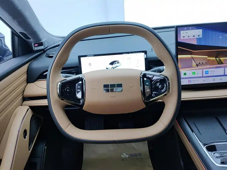 Geely Galaxy Galaxy Xingyao 8 2025 130km EM-P Explorer Edition фото 15