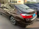 Фото 2 - Honda Accord
