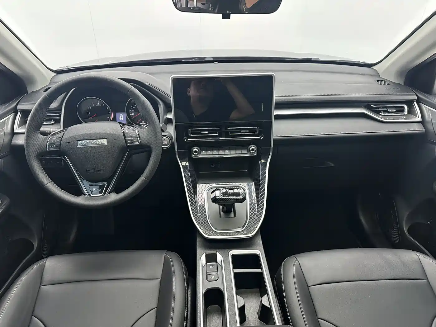 Haval M6 2023 PLUS 1.5T DCT Luxury Smart Connect фото 7