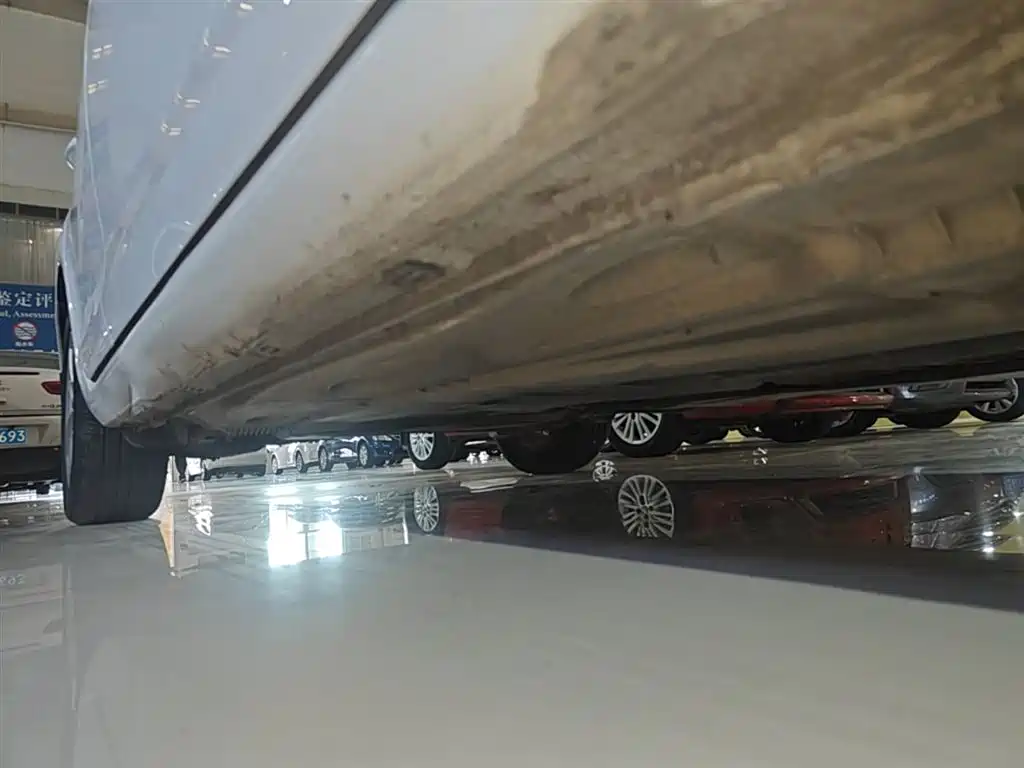 Volkswagen Golf 2015 1.6L Automatic Comfort фото 21