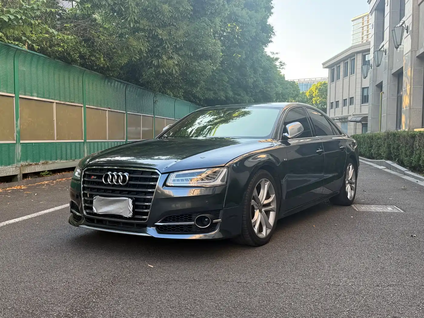 Audi S8 2013 S8 4.0TFSI quattro фото 2