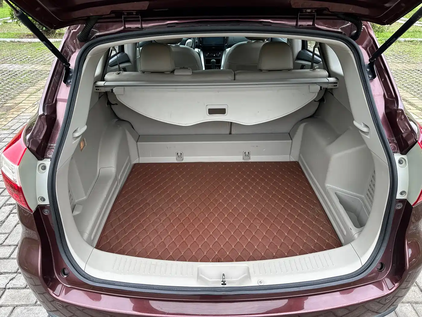 Venucia T70 2015 2015 2.0L CVT Ruixing Edition