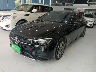Mercedes-Benz E