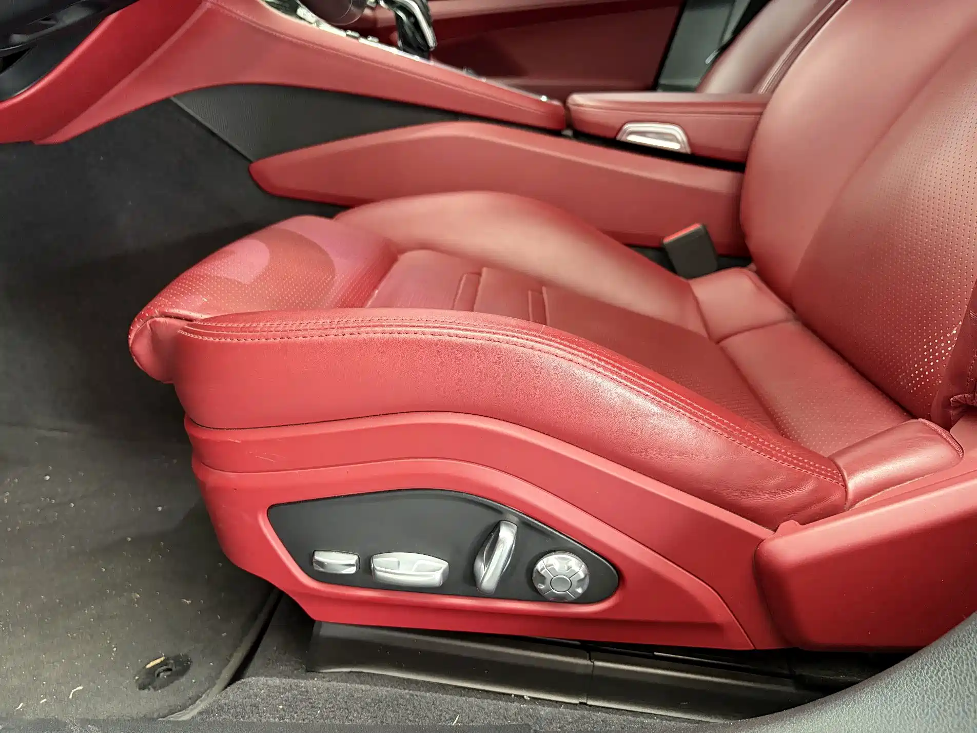 Photo 6 - Porsche Panamera