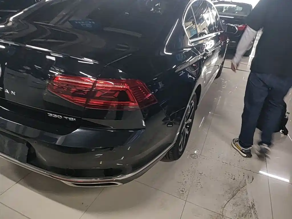 Volkswagen Magotan 2020 330TSI DSG Leading фото 8