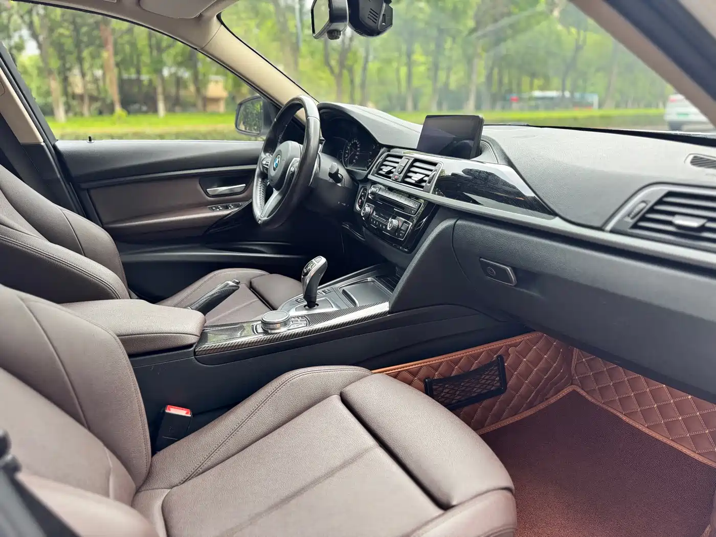 BMW 3 Series 2019 320Li M Luxury Package фото 5