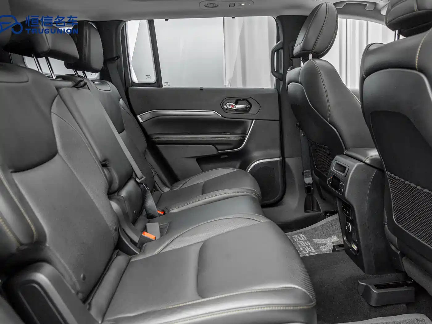 JEEP GRAND COMMANDER