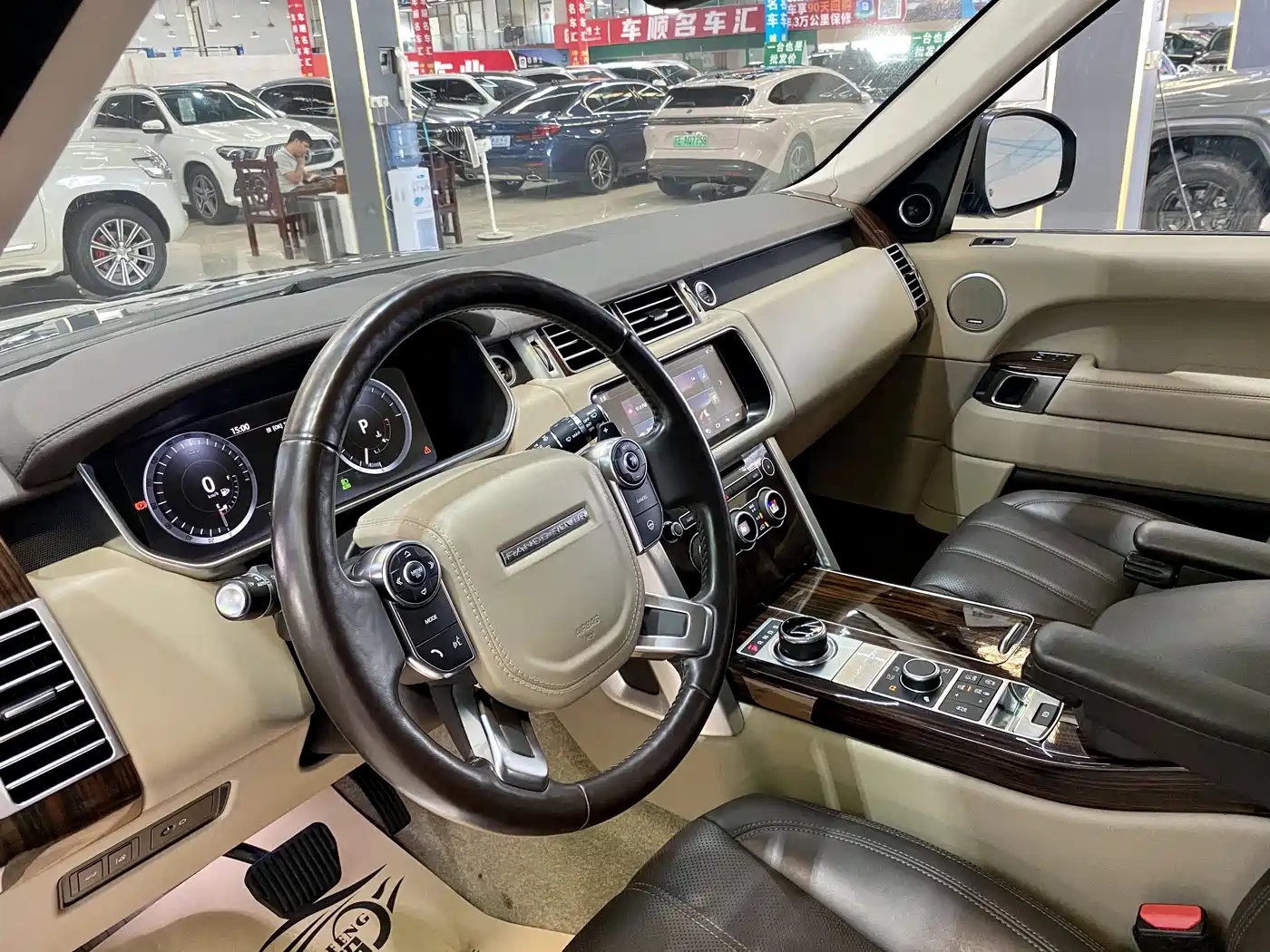 Land Rover Range Rover 2017 3.0 SC V6 Vogue фото 18