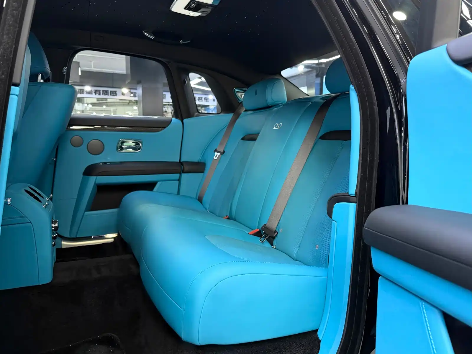 Фото 10 - Rolls-Royce Ghost