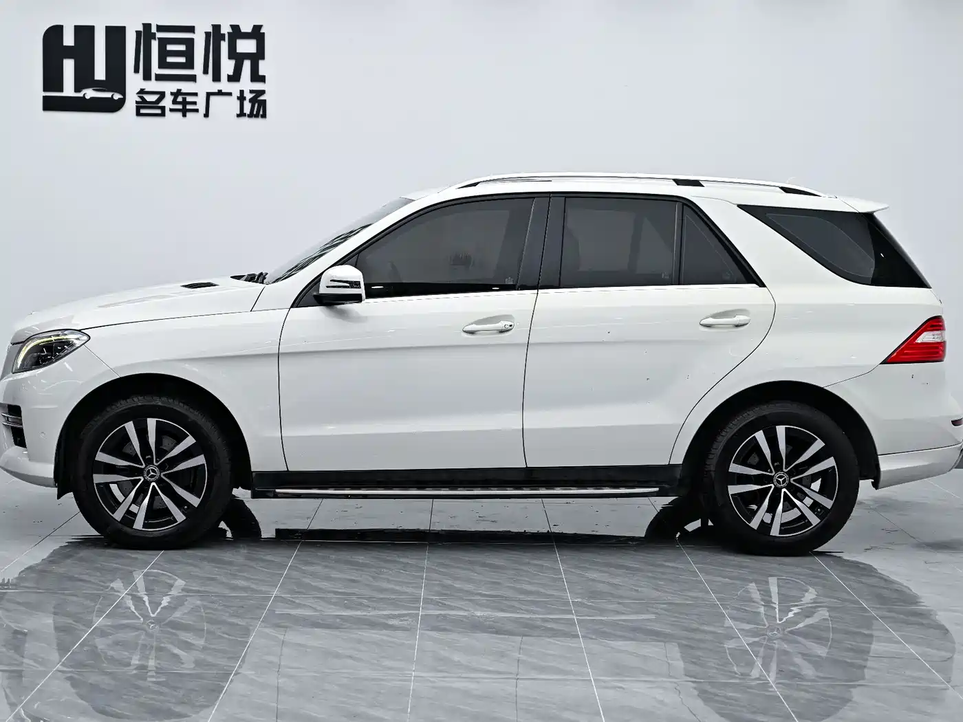 Mercedes-Benz M-Class 2012 ML 300 фото 3
