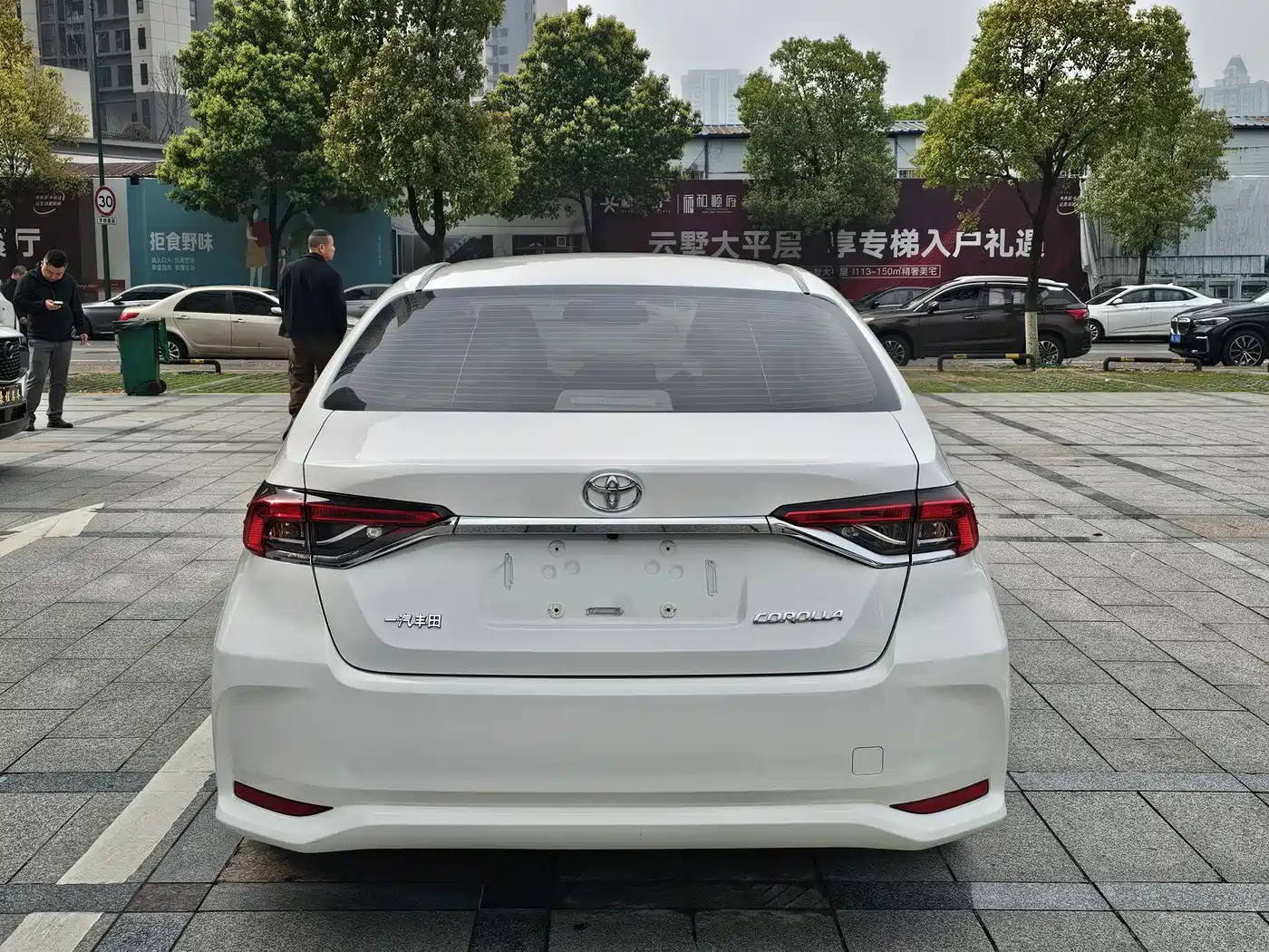 Toyota Corolla 2021 TNGA 1.5L CVT Elite Edition фото 11