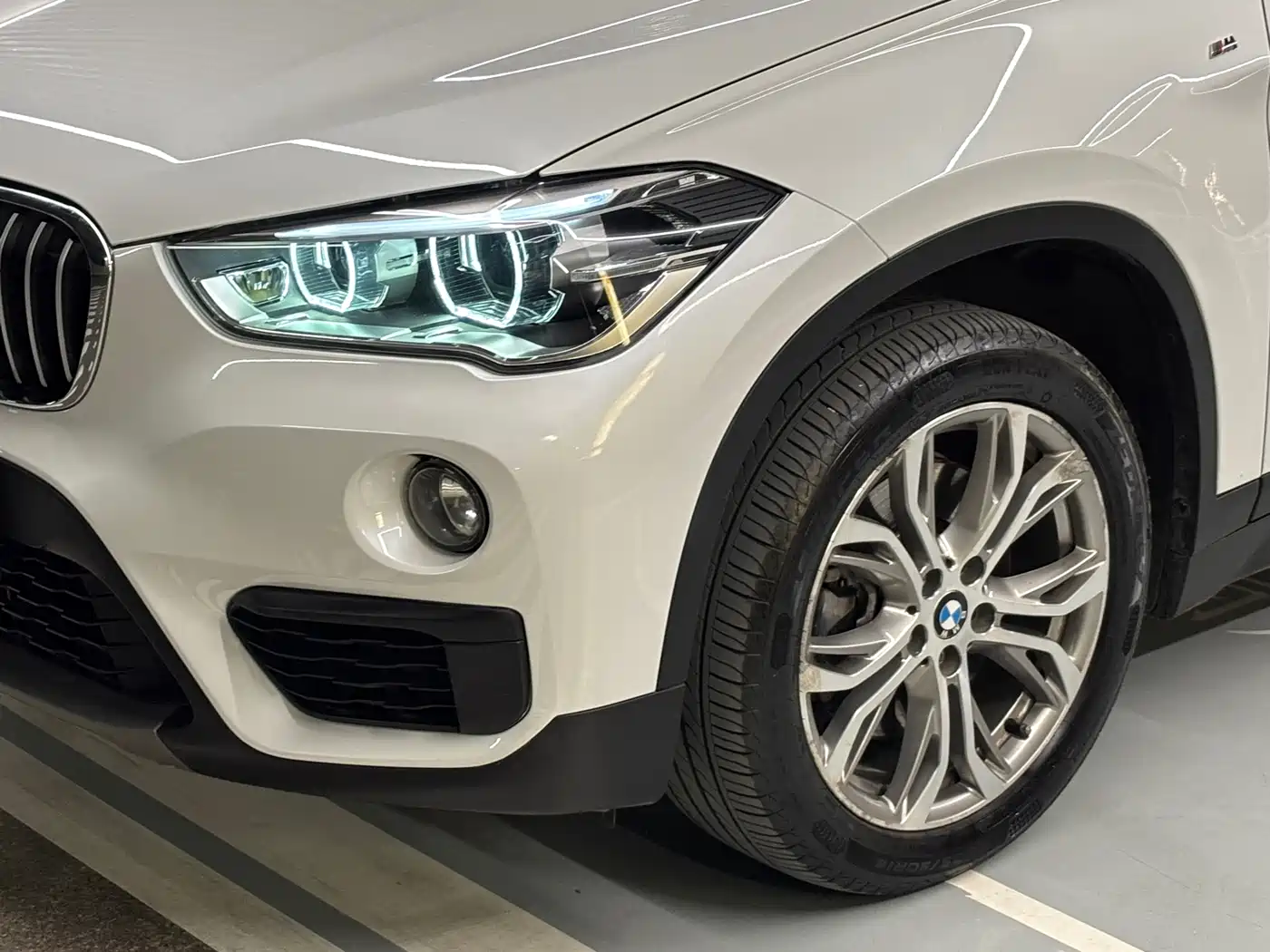 BMW X1 2019 sDrive20Li Leading Model фото 4