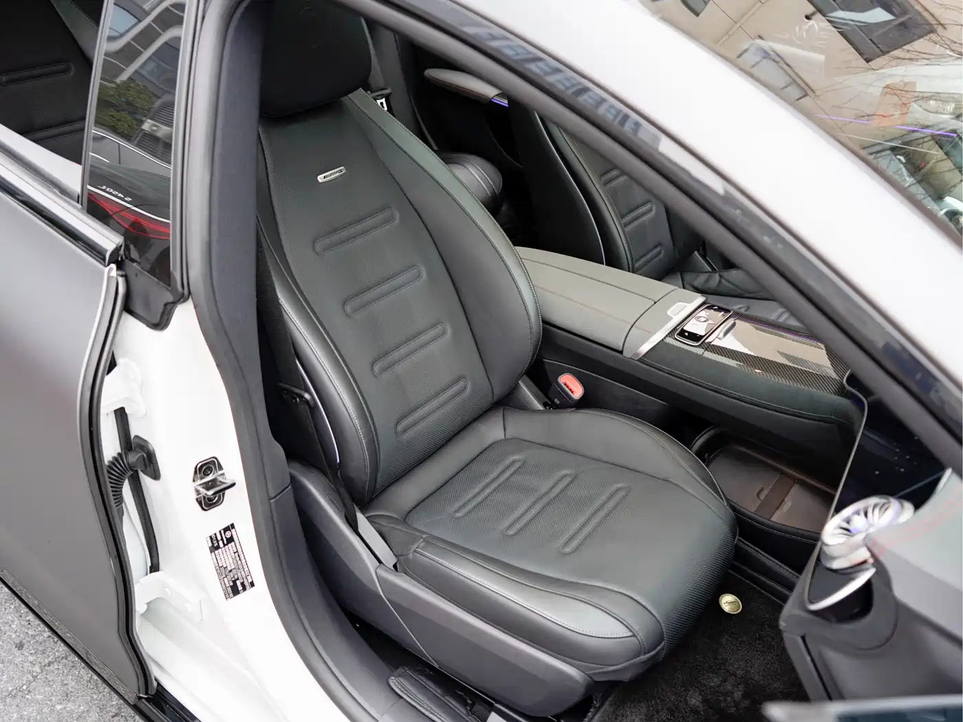 MERCEDES-BENZ EQS AMG