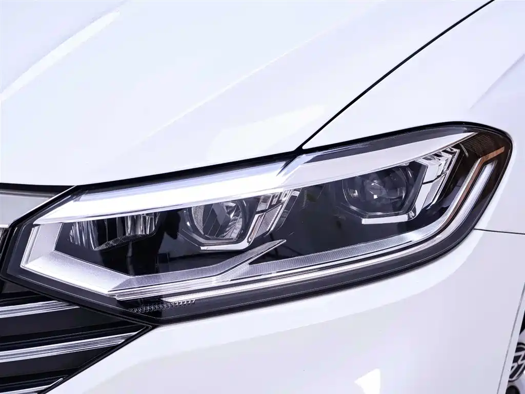 Volkswagen Lavida 2024 Model 1.5L Automatic 5 Million Edition фото 4