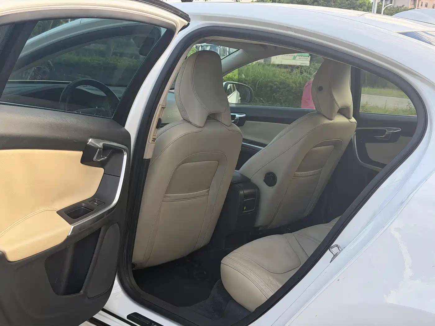 Photo 12 - Volvo S60
