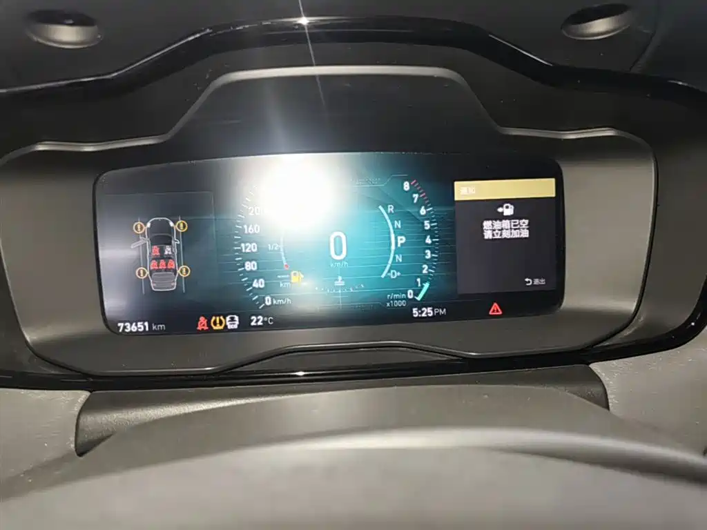Lynk & Co 02 2018 1.5T DCT 2WD Power Pro Edition China V фото 12