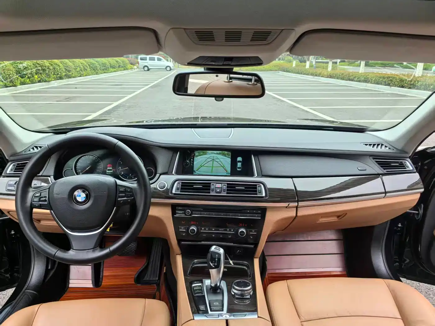 BMW 7 Series 2013 Model 730Li Leading фото 10