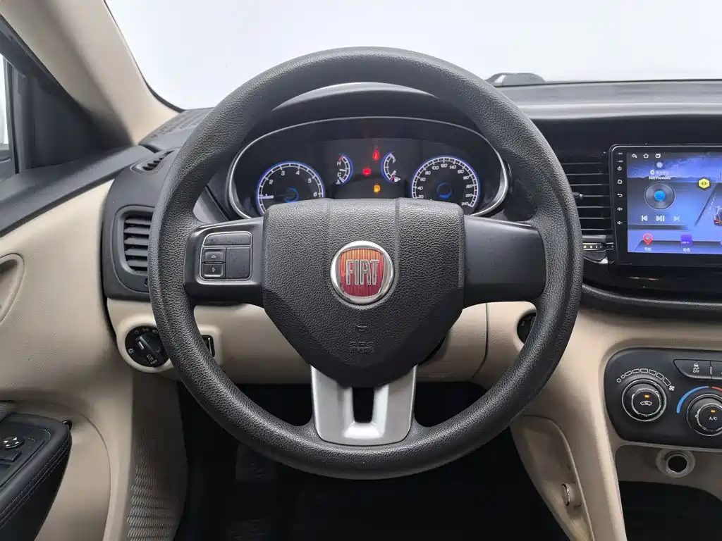 Fiat Viaggio 2014 2012 1.4T Auto Joy Edition