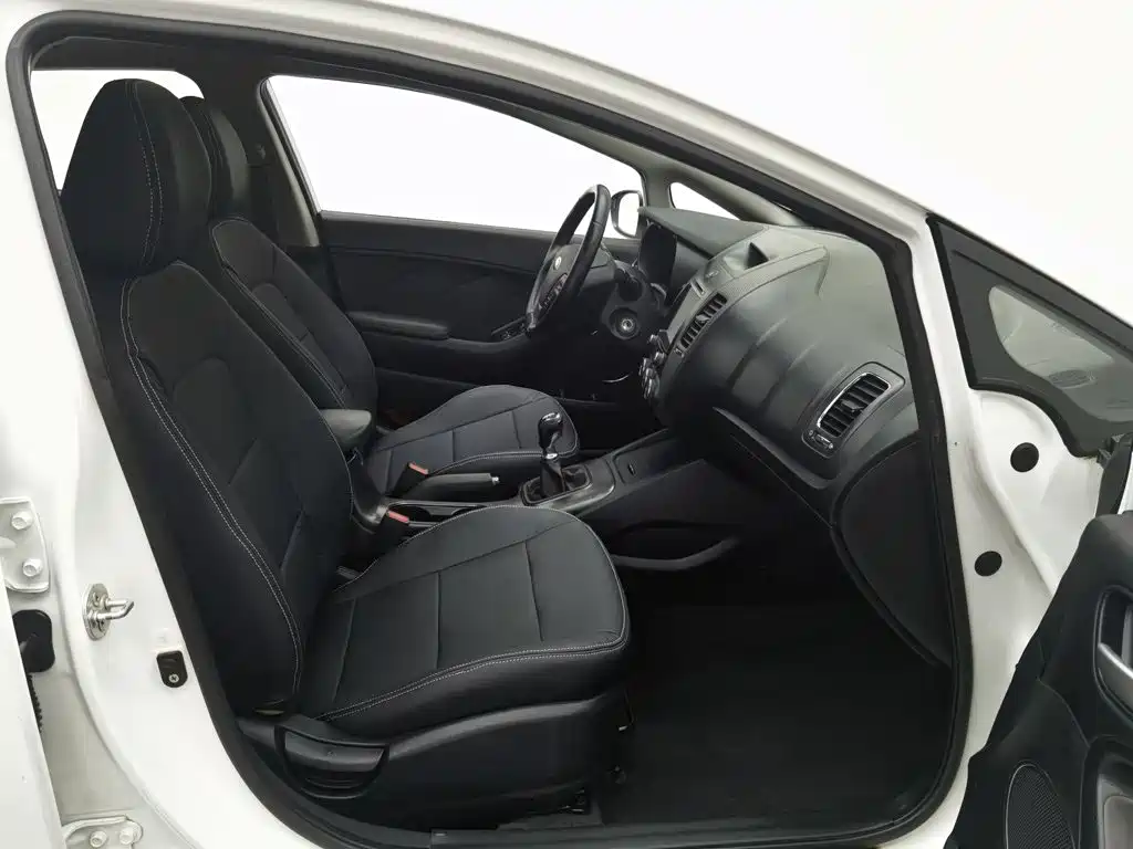 Kia K3S 2014 2014 1.6L Manual GLS